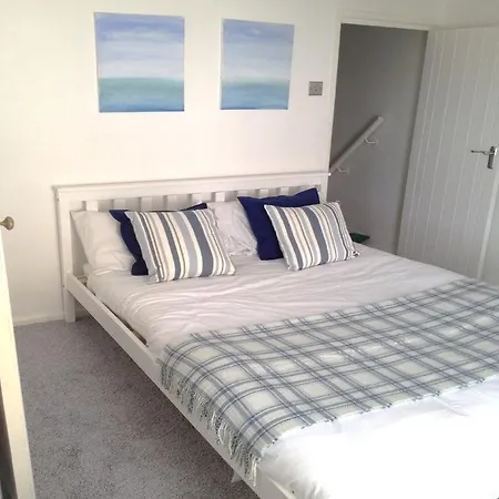 Ideally Located In Downalong * St Ives (Cornwall)